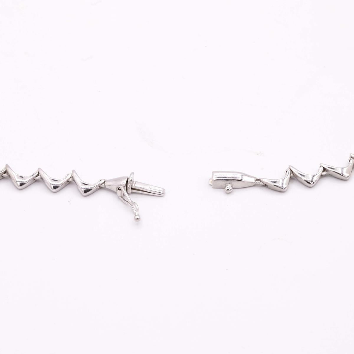 18KT Gold Diamond Zig Zag Necklace