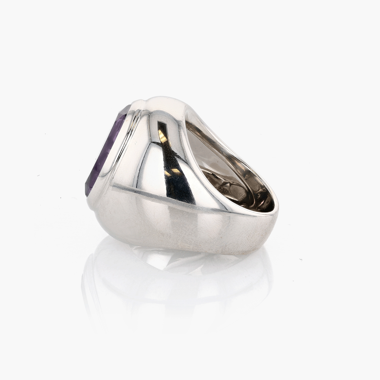 Cartier White Gold and Amethyst Ring