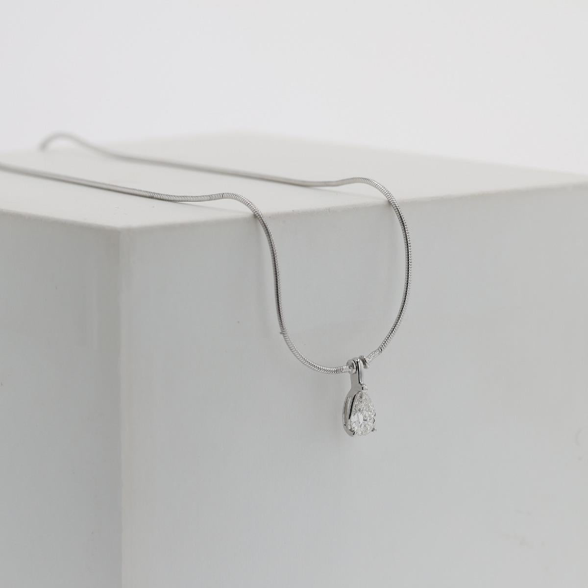 18KT Gold Pear Shape Diamond Pendant