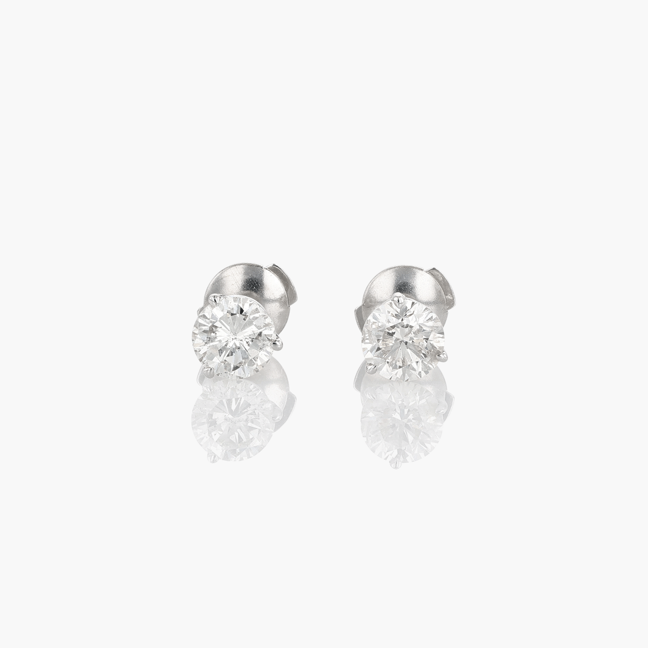 18k White Gold and 1.25 Total Weight Diamond Studs