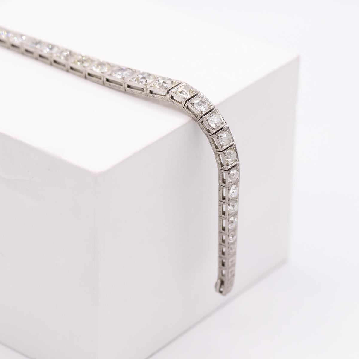 Platinum 12.50 Total Weight Art Deco Diamond Tennis Bracelet