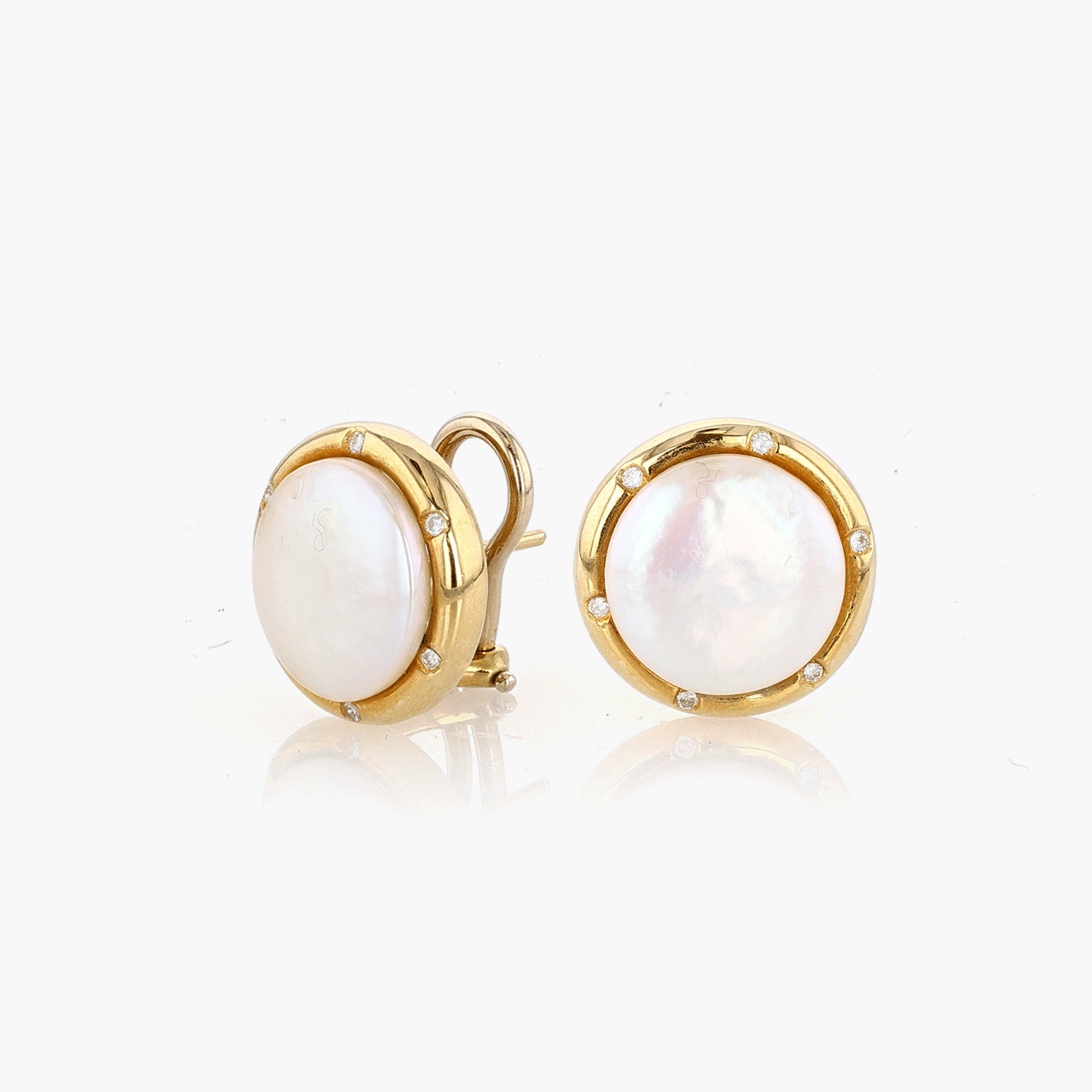 Yvel Gold, Biwa Pearl, and Diamond Earrings