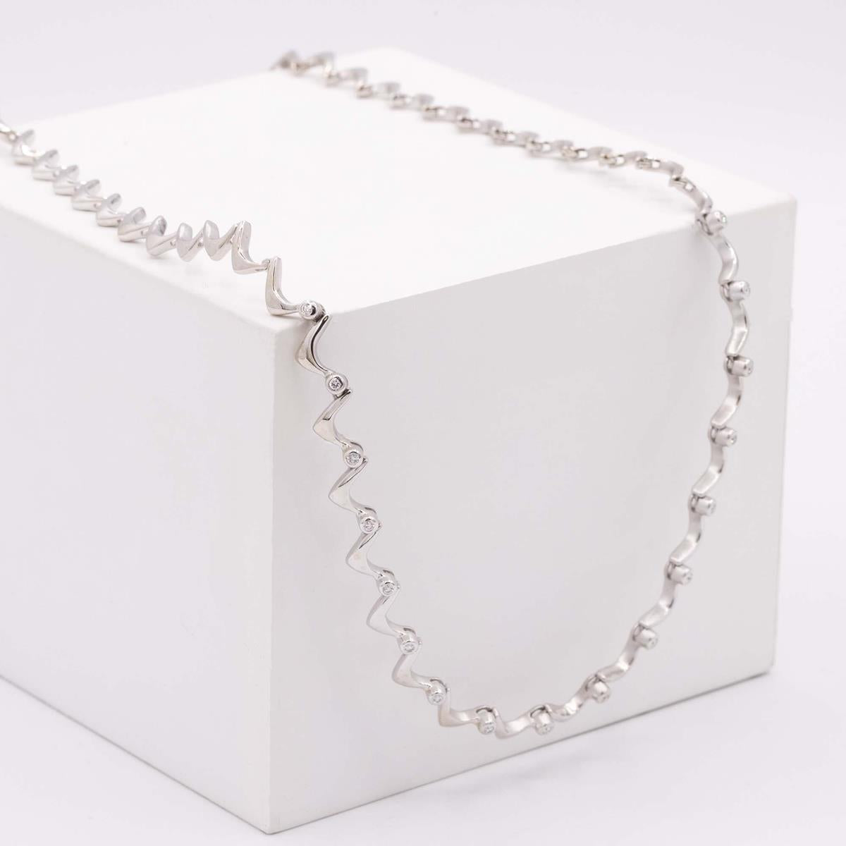 18KT Gold Diamond Zig Zag Necklace