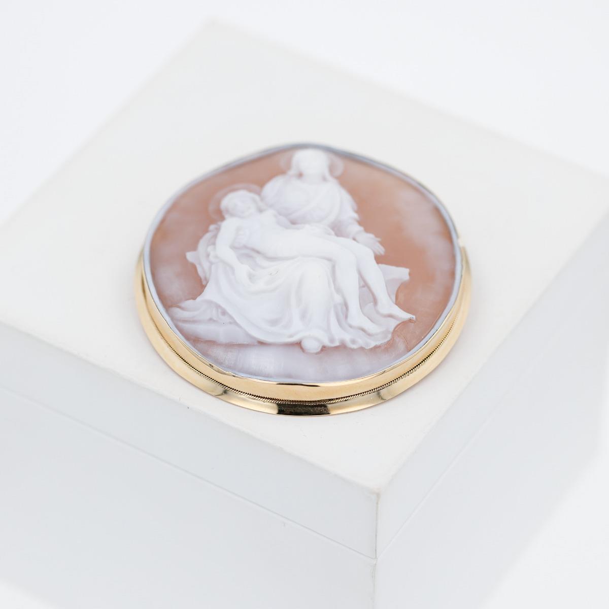 Vintage 18K Yellow Gold Shell Cameo