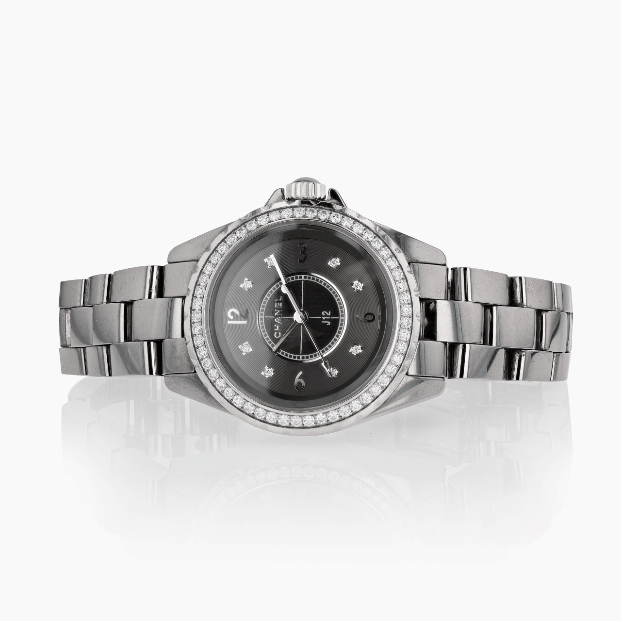 Chanel J12 Quartz Movement Ceramic Wristwatch
