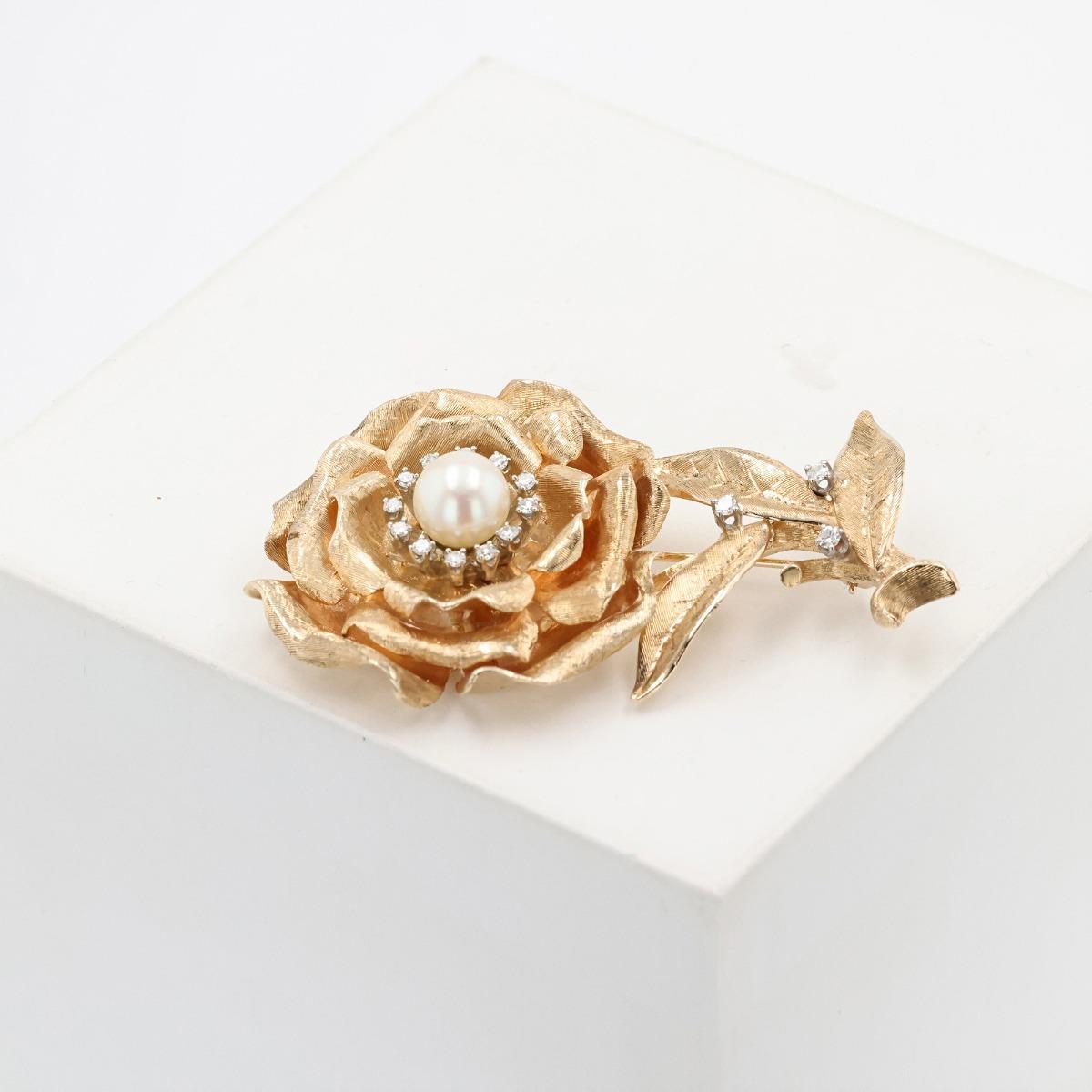 Flower Brooch W/ Cultured Pearl & Diamonds