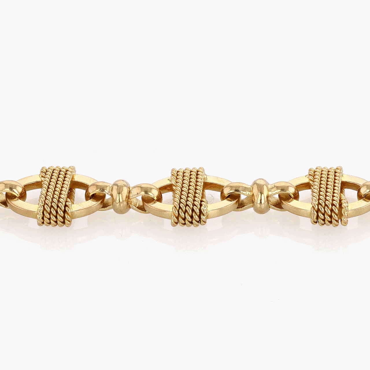Retro Gold Oval Link Bracelet