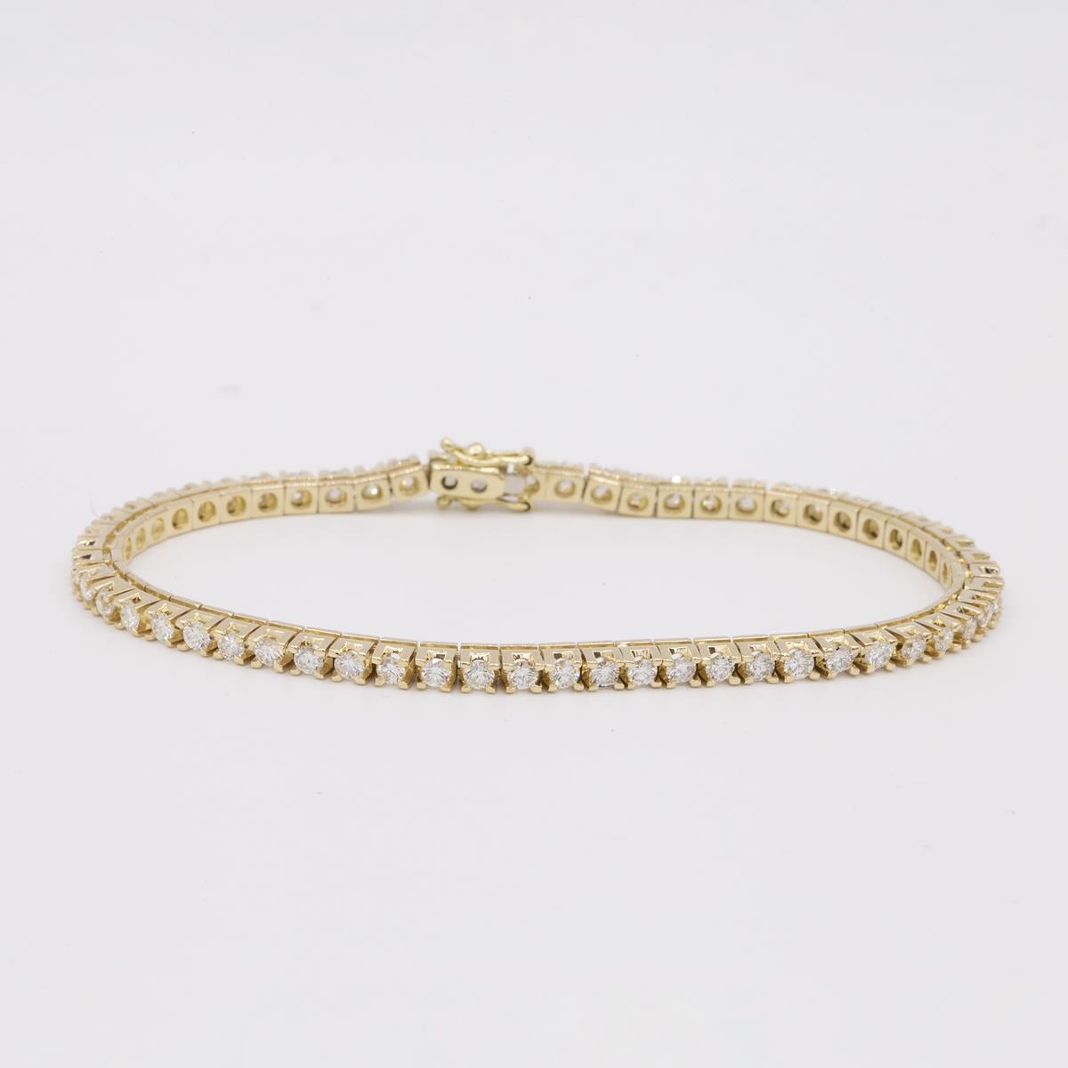 14KT Gold 2.90 Total Weight Tennis Diamond Bracelet