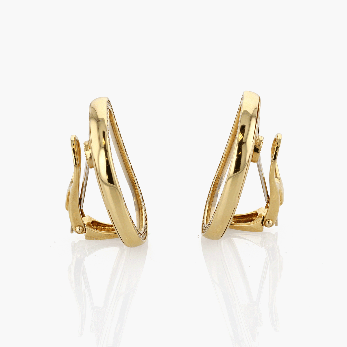 Roberto Coin 18KT Gold Mother of Pearl Earrings