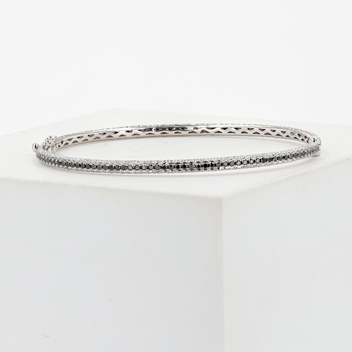 Hamilton 18KT Gold Diamond Bangle Bracelet