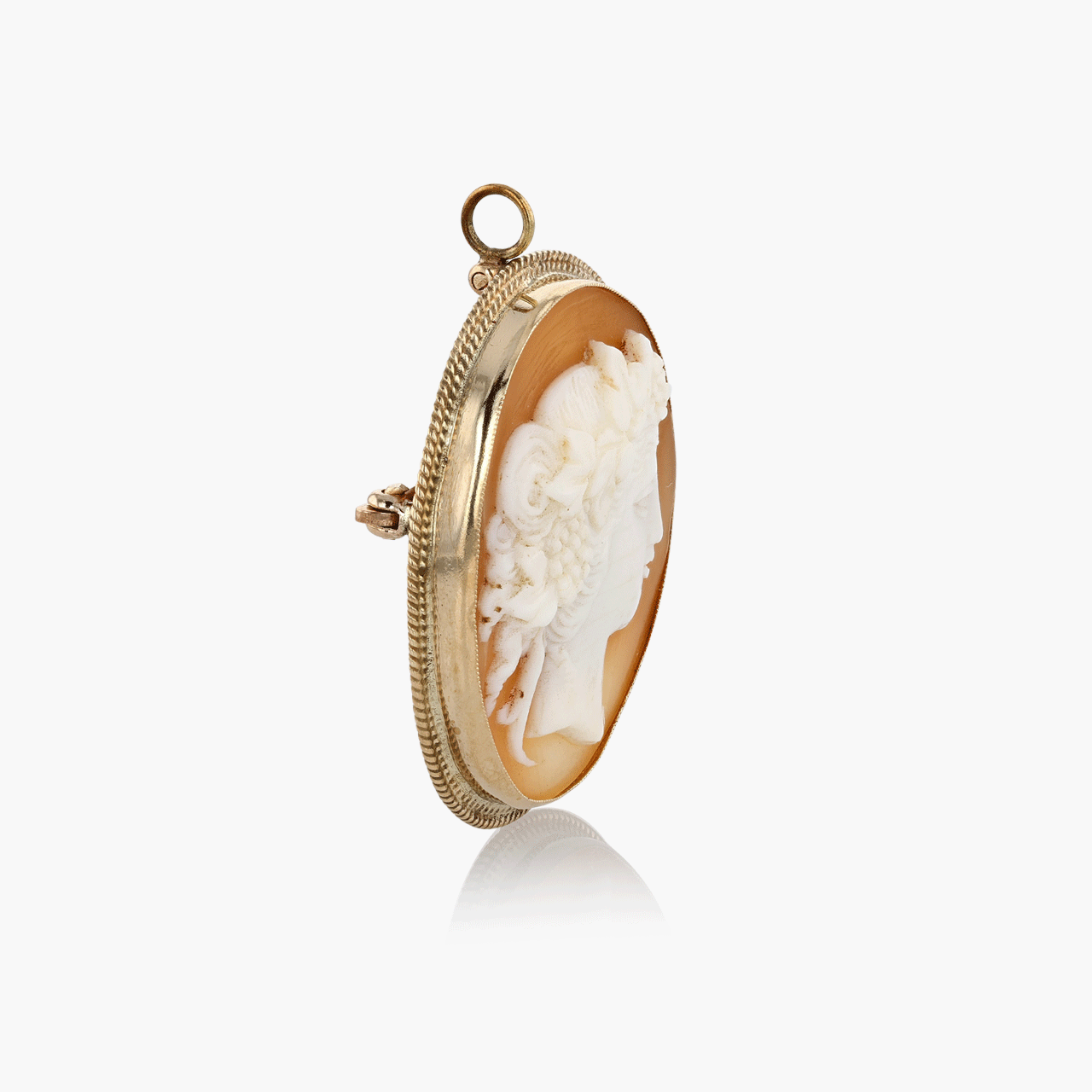 Vintage Gold and Shell Cameo Brooch