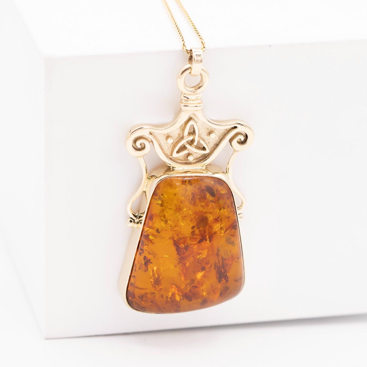 14KT Gold Amber Pendant