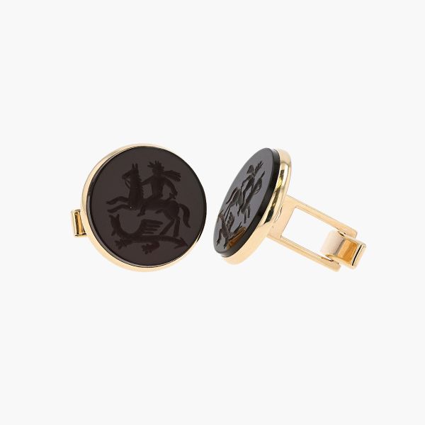 Vintage 18K Yellow Gold cufflinks with carved onyx