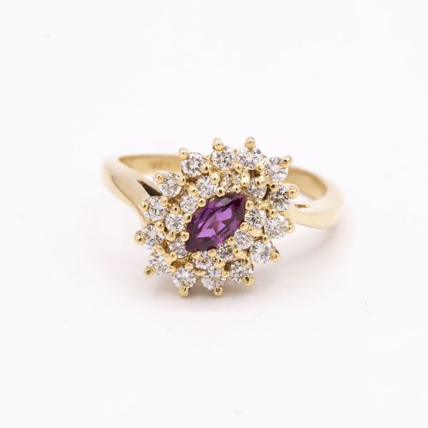  DIAMOND CLUSTER AND RUBY GOLD RING